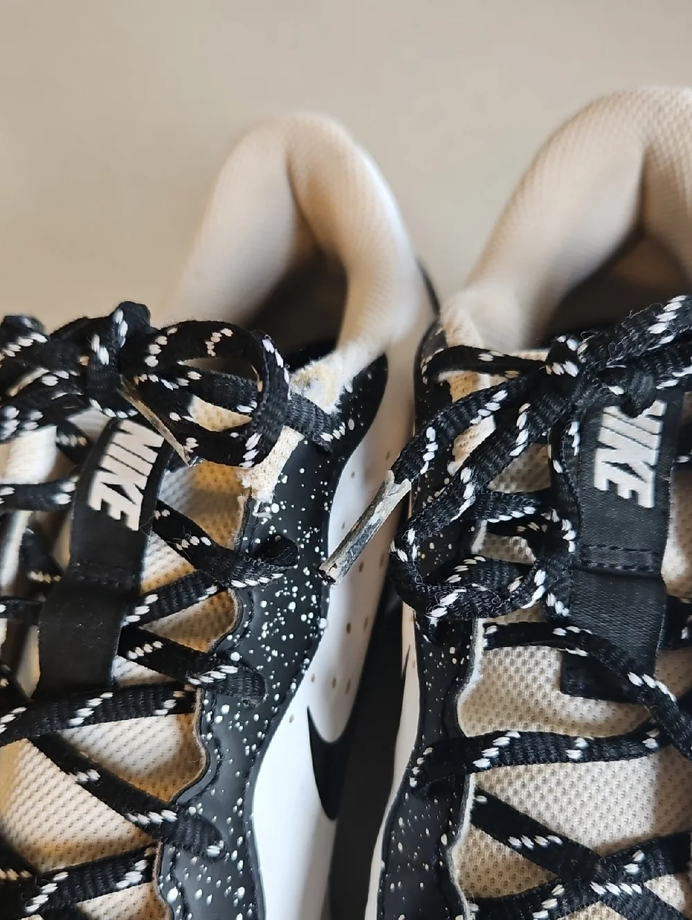 Nike Baseball Cleats - Picture 5 of 16
